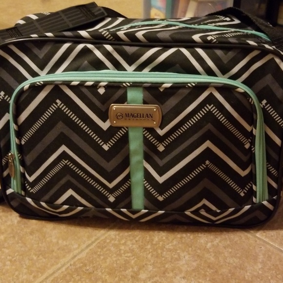 magellan travel purse